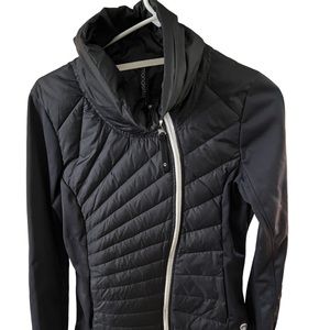 Mondetta M dark gray down coat.